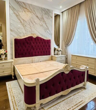 Velmora Royal Suite